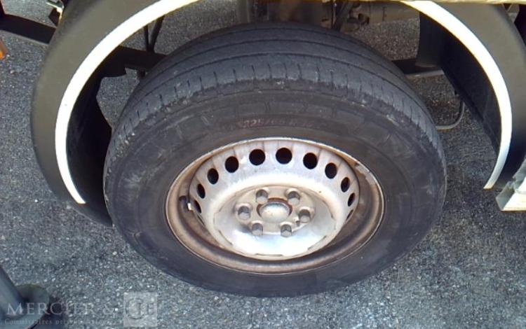 IVECO 35S11 NACELLE SUR VL 16M 4394H ROUGE CT-632-BC