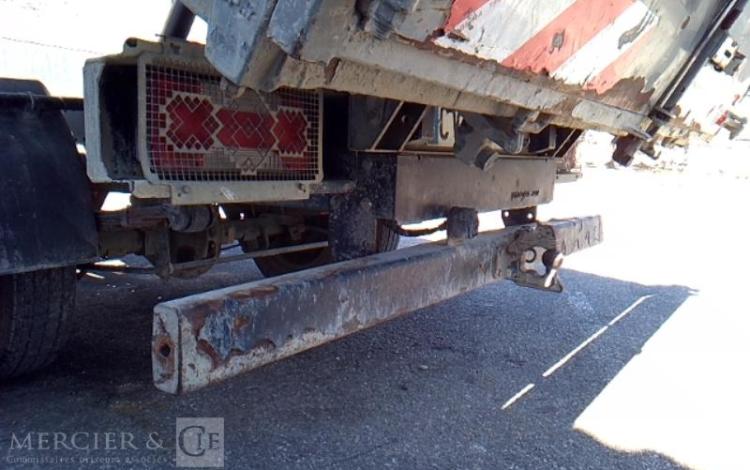 IVECO 35C13 BENNE SIMPLE CABINE COFFRE ROUGE CV-725-TN