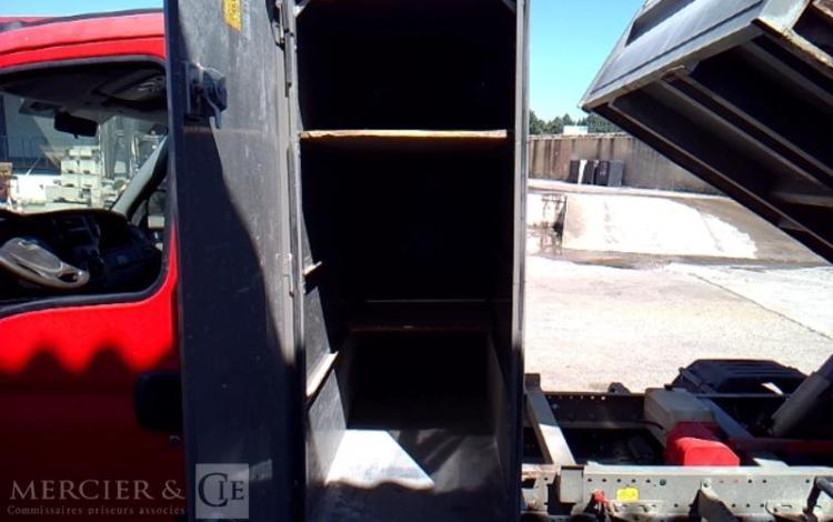IVECO 35C13 BENNE SIMPLE CABINE COFFRE ROUGE CV-725-TN
