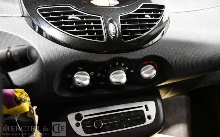 RENAULT TWINGO 1.5 DCI 85 INTENS
 VIOLET CW-475-CH
