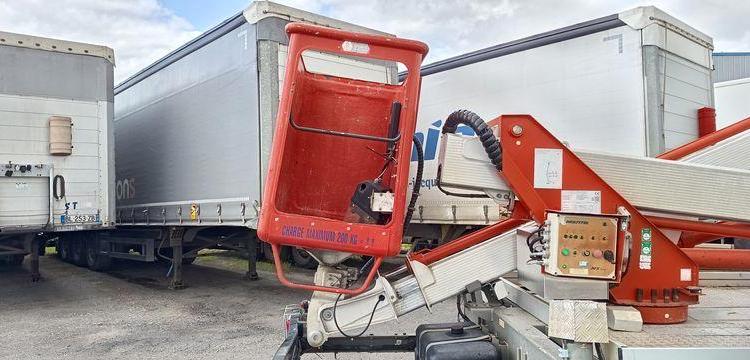 IVECO 35S11 AVEC NACELLE MULTITEL MX170 16M – DIESEL 3134 HEURES – 113804 KMS ROUGE CW-919-QF