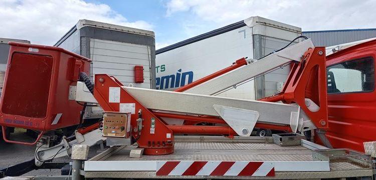 IVECO 35S11 AVEC NACELLE MULTITEL MX170 16M – DIESEL 3134 HEURES – 113804 KMS ROUGE CW-919-QF
