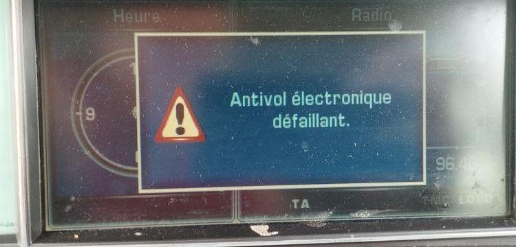 PEUGEOT 807 2,0 HDI 16V 107CV – DIESEL – 222794 KMS – ANNEE 2004 GRIS CX-121-QY