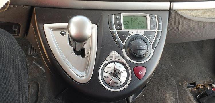 PEUGEOT 807 2,0 HDI 16V 107CV – POUR PIECES SANS CARTE GRISE GRIS CX-121-QY