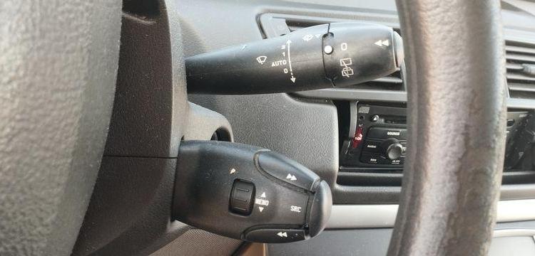 PEUGEOT 807 2,0 HDI 16V 107CV – DIESEL – 222794 KMS – ANNEE 2004 GRIS CX-121-QY