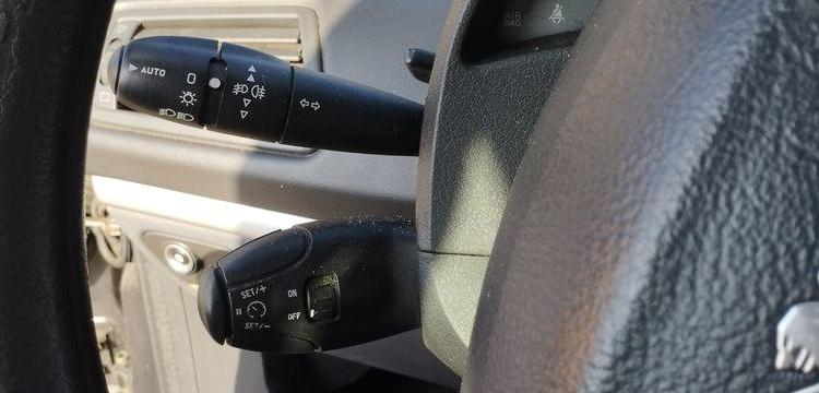 PEUGEOT 807 2,0 HDI 16V 107CV – DIESEL – 222794 KMS – ANNEE 2004 GRIS CX-121-QY