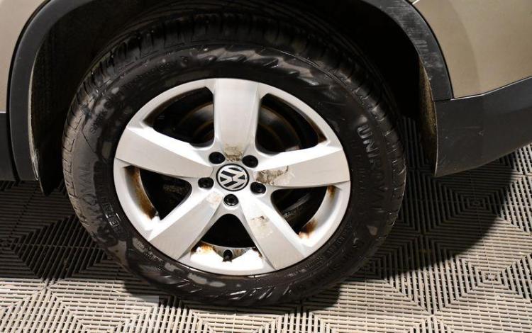 VOLKSWAGEN TIGUAN 2,0 TDI 110CH BLUEMOTION EDITION BEIGE CX-478-SZ