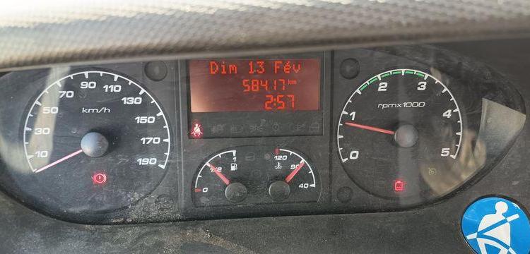 IVECO 35S11 AVEC NACELLE MULTITEL MT202DS 20M – DIESEL – 4578 HEURES – 58417 KMS – ROUGE DC-616-JW