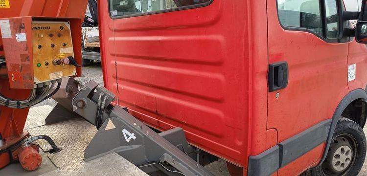 IVECO 35S11 AVEC NACELLE MULTITEL MT202DS 20M – DIESEL – 4578 HEURES – 58417 KMS – ROUGE DC-616-JW