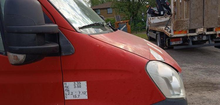 IVECO 35S11 AVEC NACELLE MULTITEL MT202DS 20M – DIESEL – 4578 HEURES – 58417 KMS – ROUGE DC-616-JW