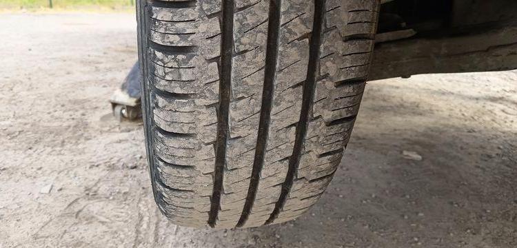 IVECO 35S11 AVEC NACELLE MULTITEL MT202DS 20M – DIESEL – 4578 HEURES – 58417 KMS – ROUGE DC-616-JW
