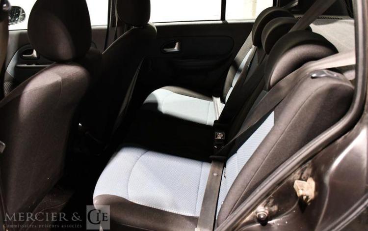 RENAULT CLIO II CAMPUS 1,2 75 AUTHENTIQUE NOIRE DJ-880-GG