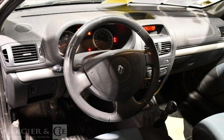 RENAULT CLIO II CAMPUS 1,2 75 AUTHENTIQUE NOIRE DJ-880-GG