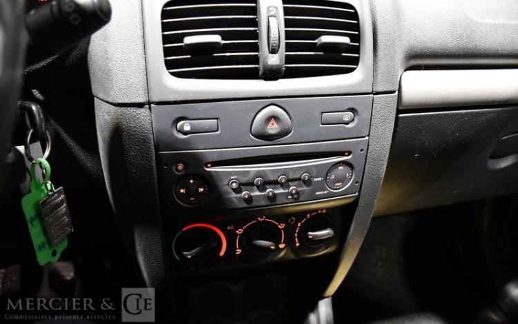 RENAULT CLIO II CAMPUS 1,2 75 AUTHENTIQUE NOIRE DJ-880-GG