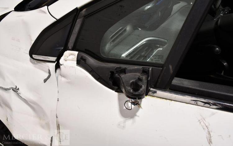 PEUGEOT 2008 1,6 e-HDI92 FAP ALLURE BLANC DK-304-HZ