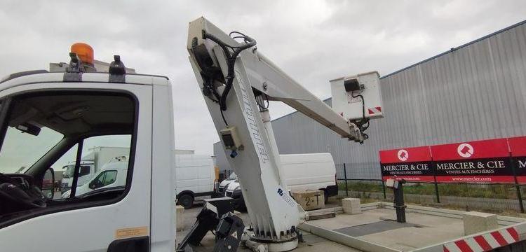 MULTITEL DAILY 35S11 AVEC NACELLE MULTITEL 160ALU 16M – DIESEL – 898 HEURES – 66558 KMS BLANC DK-591-RE