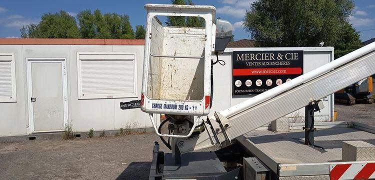 MULTITEL DAILY 35S11 AVEC NACELLE MULTITEL 160ALU 16M DIESEL – 3219 HEURES – 117901 KMS BLANC DK-692-KX