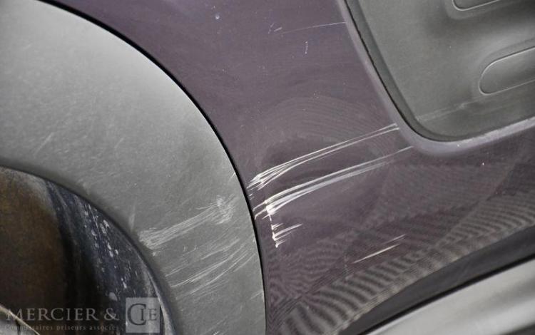 CITROEN C4 CACTUS 1,2 PURETECH 82CH SHINE EDITION VIOLET DM-139-PX