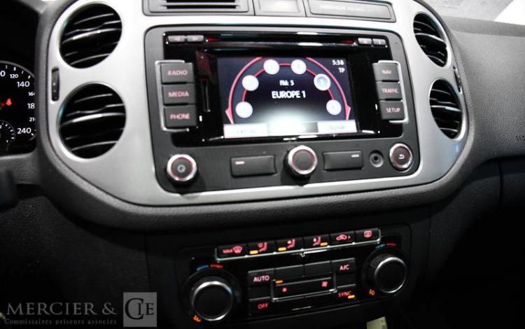 VOLKSWAGEN TIGUAN 2,0 TDI 140CH BLUEMOTION CUP 4MOTION GRIS DM-308-BF