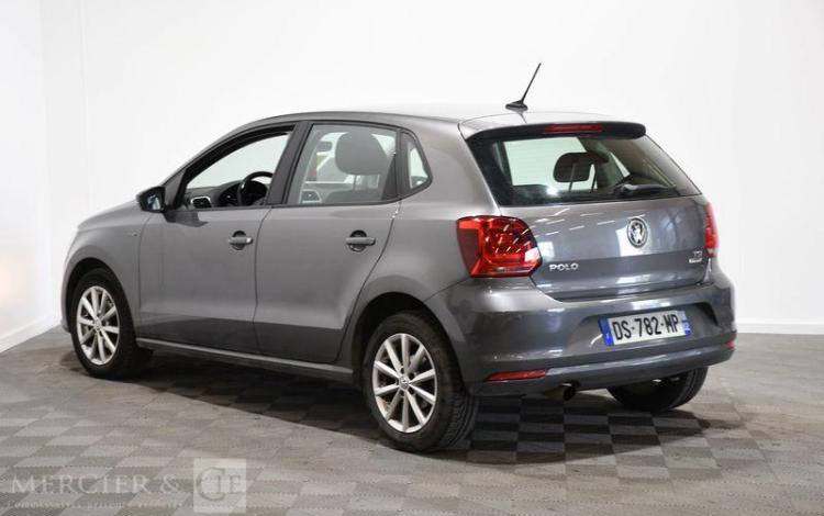 VOLKSWAGEN POLO 1,2 TSI 90 BLUEMOTION LOUNGE GRIS DS-782-MP