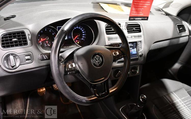 VOLKSWAGEN POLO 1,2 TSI 90 BLUEMOTION LOUNGE GRIS DS-782-MP