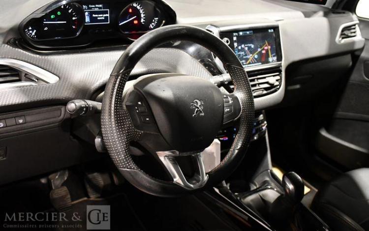 PEUGEOT 2008 1,2 PURETECH 110 CROSSWAY START/STOP GRIS DV-509-XY