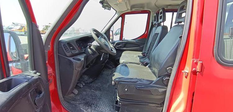 IVECO 35C13 DOUBLE CABINE AVEC BENNE JPM – DIESEL – 97141 KMS – ANNEE 2015 ROUGE DV-835-LQ