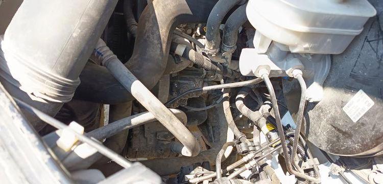 IVECO 35C13 DOUBLE CABINE AVEC BENNE JPM – DIESEL – 97141 KMS – ANNEE 2015 ROUGE DV-835-LQ