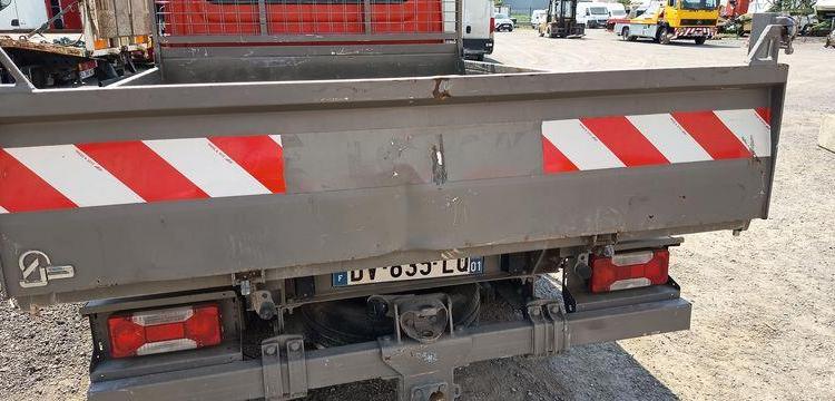 IVECO 35C13 DOUBLE CABINE AVEC BENNE JPM – DIESEL – 97141 KMS – ANNEE 2015 ROUGE DV-835-LQ