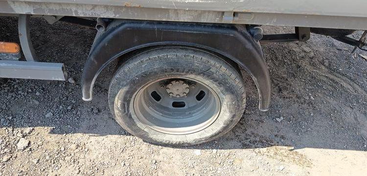 IVECO 35C13 DOUBLE CABINE AVEC BENNE JPM – DIESEL – 97141 KMS – ANNEE 2015 ROUGE DV-835-LQ