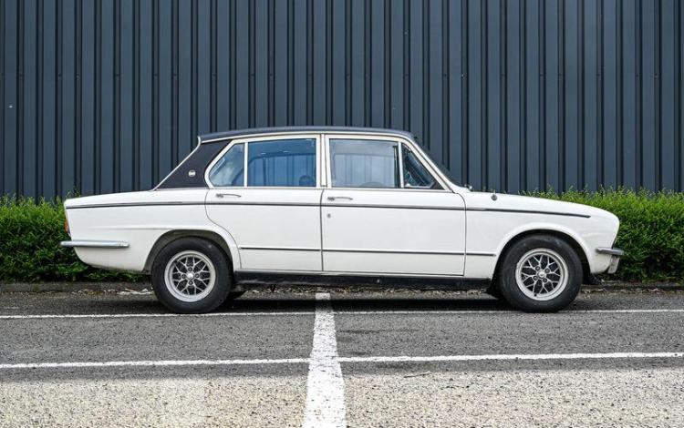 TRIUMPH DOLOMITE SPRINT  DW-268-FF