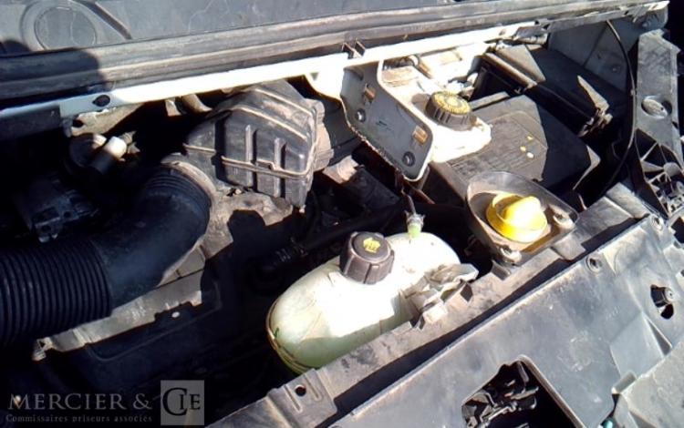 RENAULT TRAFIC FOURGON 1.6 DCI 90 L1H1 GRAND-CONFORT BLANC DZ-939-JQ