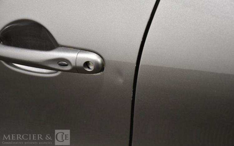 RENAULT CAPTUR BUSINESS ENERGY DCI 90 ECO2 GRIS EA-086-NM