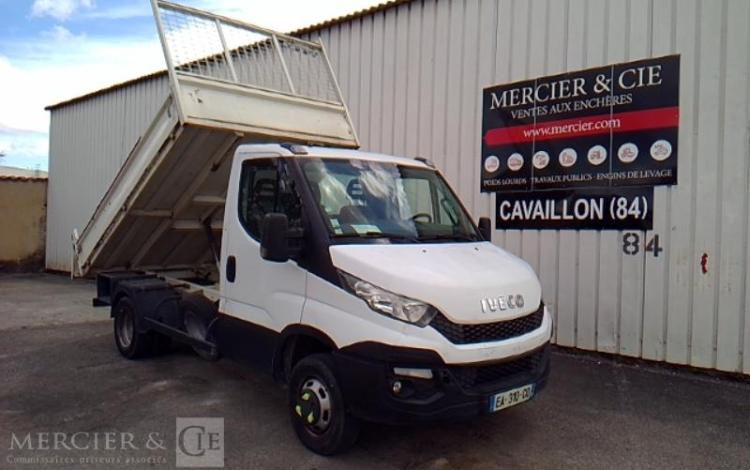 IVECO 35-130 BENNE SIMPLE CABINE BLANC EA-310-CQ