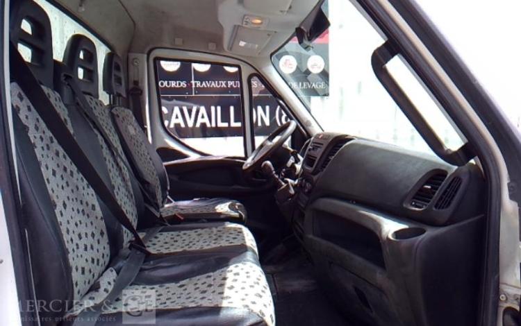 IVECO 35-130 BENNE SIMPLE CABINE BLANC EA-310-CQ