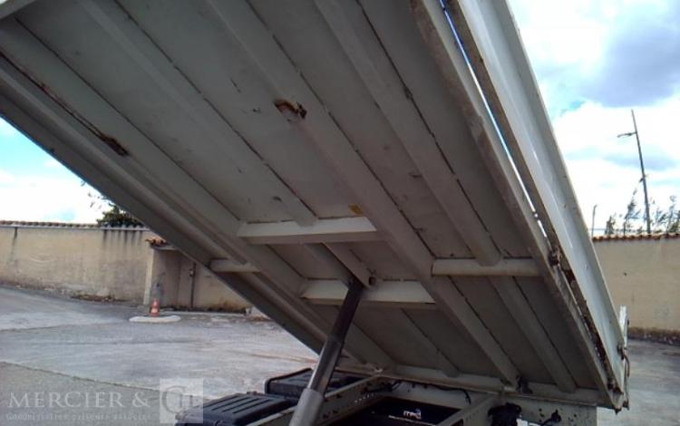 IVECO 35-130 BENNE SIMPLE CABINE BLANC EA-310-CQ