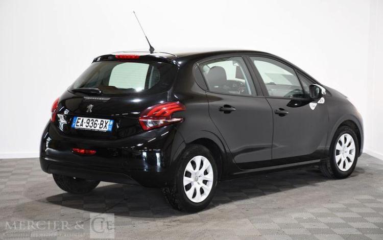 PEUGEOT 208 LIKE NOIR EA-936-BX