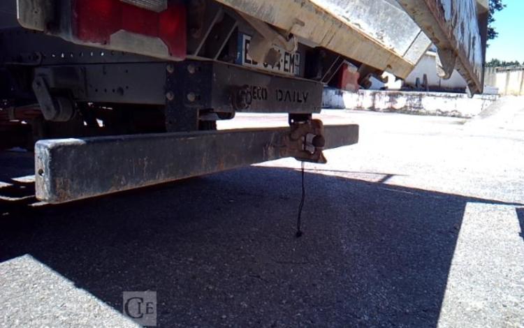 IVECO 35-130 BENNE SIMPLE CABINE COFFRE ROUGE EB-014-EM