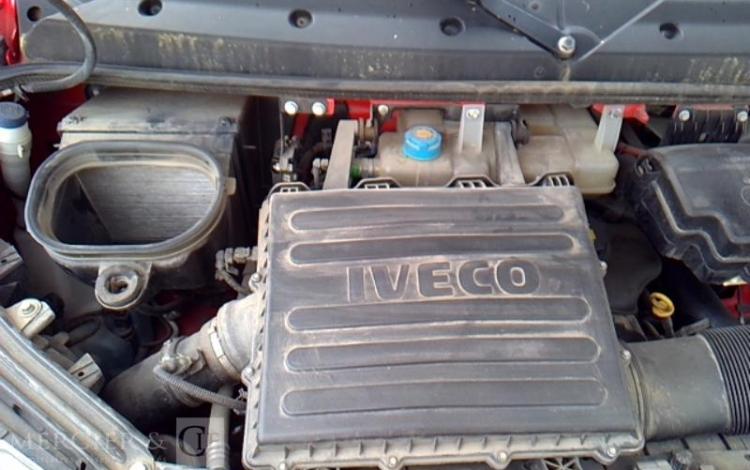 IVECO 35-130 BENNE SIMPLE CABINE COFFRE ROUGE EB-522-BE