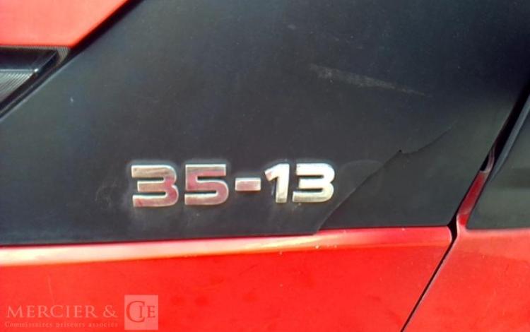 IVECO 35-130 BENNE SIMPLE CABINE COFFRE ROUGE EE-327-CS