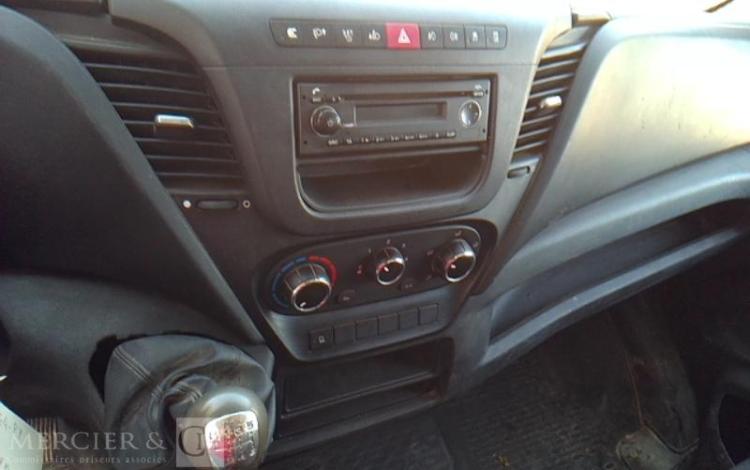 IVECO 35-130 BENNE SIMPLE CABINE ROUGE EG-244-PY
