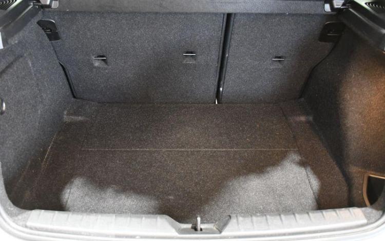 BMW SERIE 1 1,5 114D 95 LOUNGE BLANC EG-601-BR