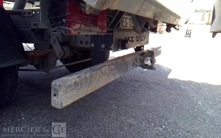 IVECO 35-130 BENNE SIMPLE CABINE ROUGE EG-709-QK