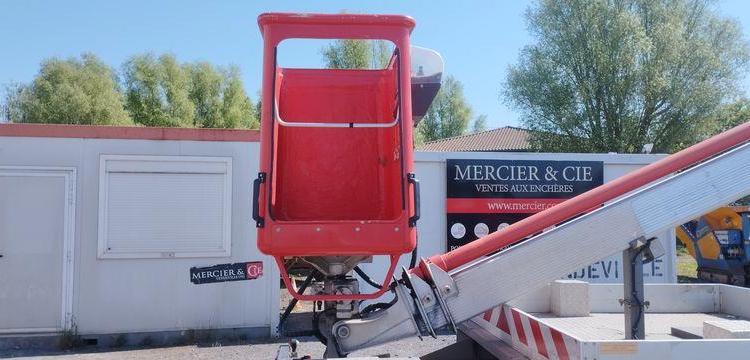 IVECO DAILY AVEC NACELLE MULTITEL 160ALU 16M – DIESEL – 2524 HEURES – 69353 KMS ROUGE EJ-042-KH