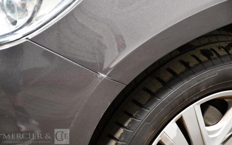 PEUGEOT 2008 1,2 PURETECH 110CH STYLE S&S GRIS EM-009-SV