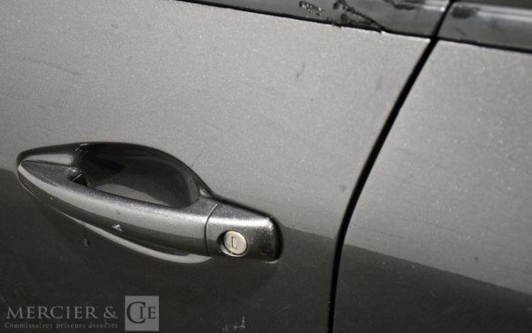 PEUGEOT 2008 1,2 PURETECH 110CH STYLE S&S GRIS EM-009-SV