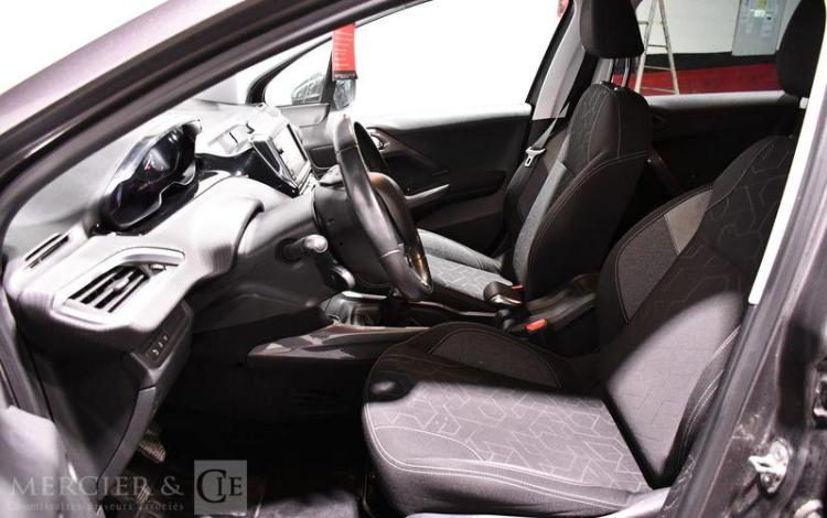 PEUGEOT 2008 1,2 PURETECH 110CH STYLE S&S GRIS EM-009-SV