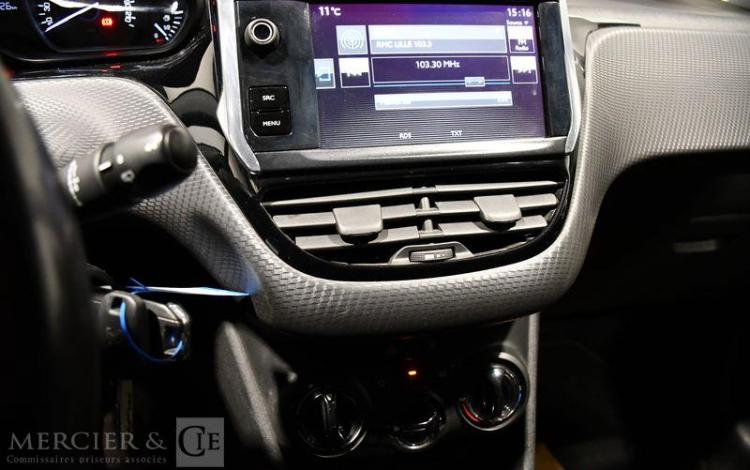 PEUGEOT 2008 1,2 PURETECH 110CH STYLE S&S GRIS EM-009-SV
