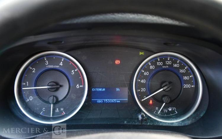 TOYOTA HILUX 8 D150 XTRALECAP4MCA BLANC EM-107-QJ