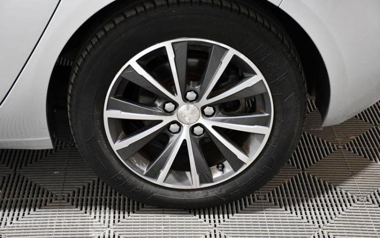 PEUGEOT 308 1,2 PURETECH 130CH ACTIVE GRIS EM-316-ED